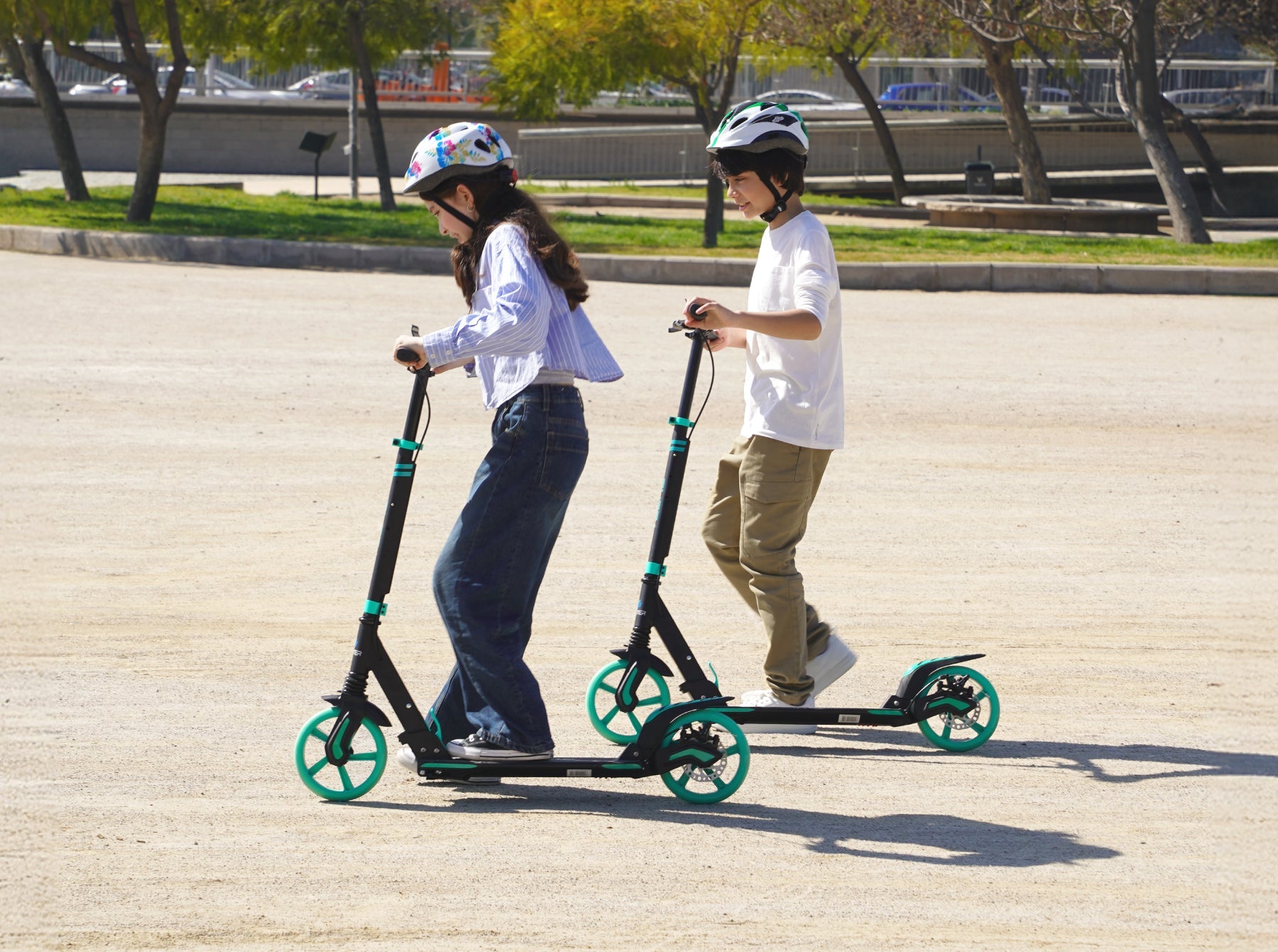 7 beneficios de que los niños usen scooter